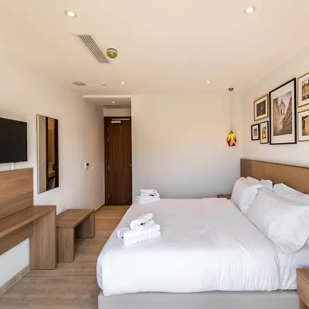 Bed & Breakfast Bliss Boutique Living 4*