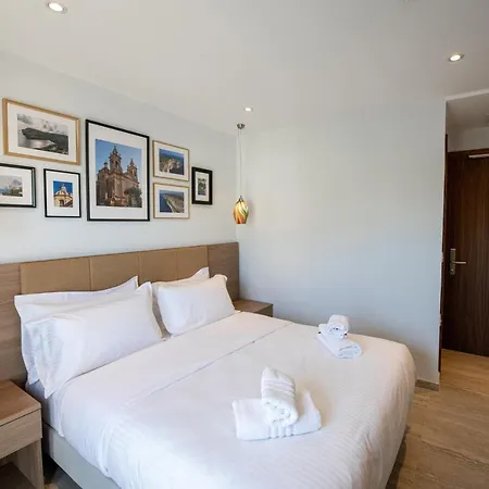 Bliss Boutique Living 4*