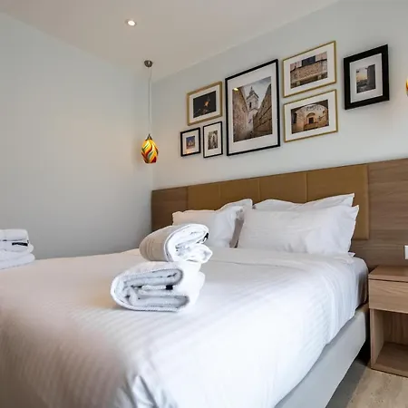 Bliss Boutique Living 4*