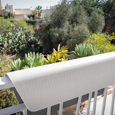 Bed & Breakfast Bliss Boutique Living 4*