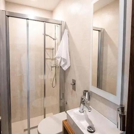 فندق مبيت وإفطار Bliss Boutique Living 4*