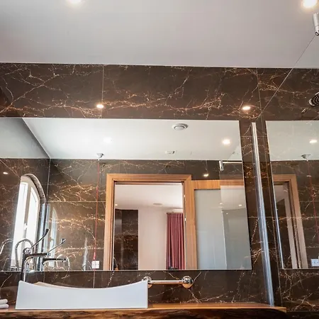 Bliss Boutique Living Шаара