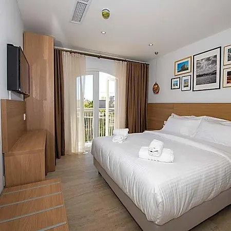 Bliss Boutique Living לינה וארוחת בוקר