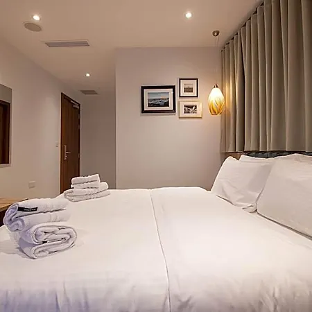 Bliss Boutique Living לינה וארוחת בוקר