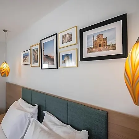 לינה וארוחת בוקר Bliss Boutique Living 4*