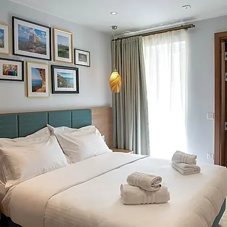Bliss Boutique Living 4* Xagħra