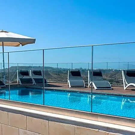 לינה וארוחת בוקר Bliss Boutique Living 4*