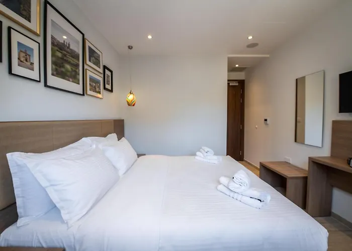 Bliss Boutique Living Panzió 4*