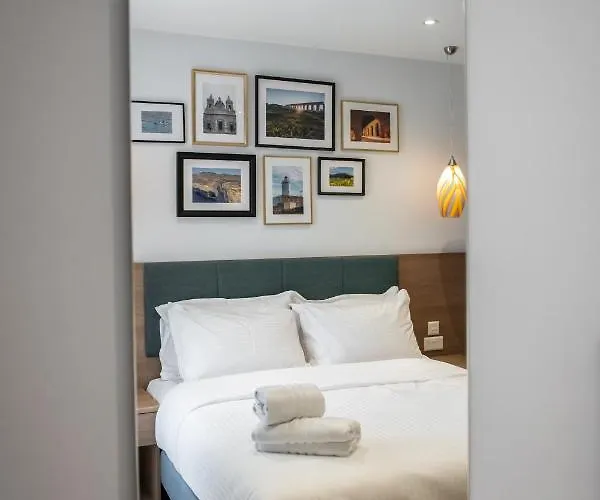 Bliss Boutique Living 4*